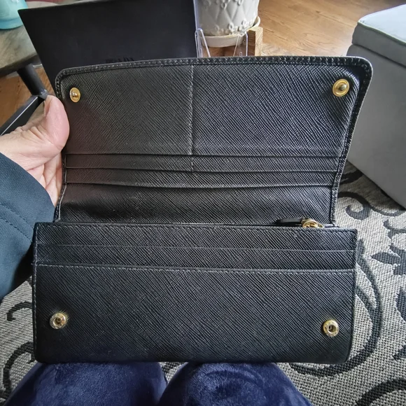 EUC Large Prada Black Leather Wallet - Picture 5 of 11